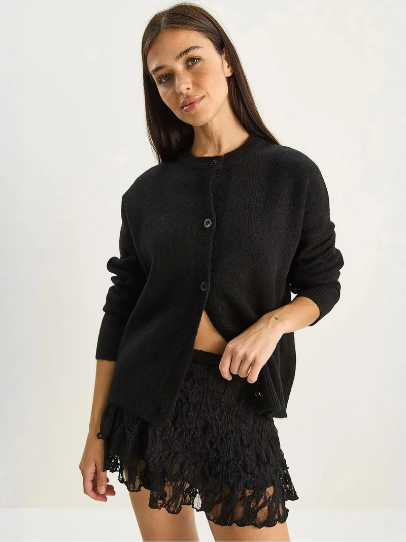 LUCCI Thick Ribbed Knit Cardigan with Button Closure