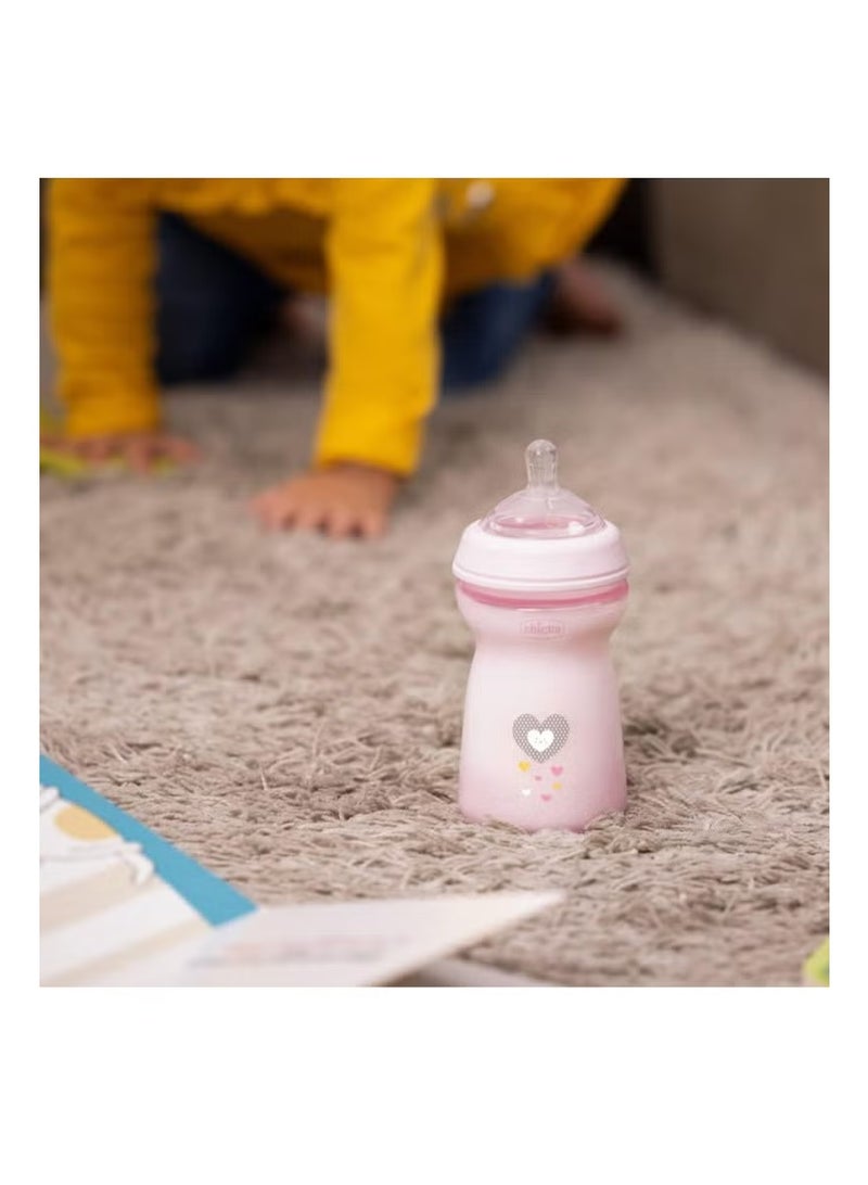 Chicco Natural Feeding Anti-colic Bottle with Medium Flow, 6 Months, 330 ml - Image 4