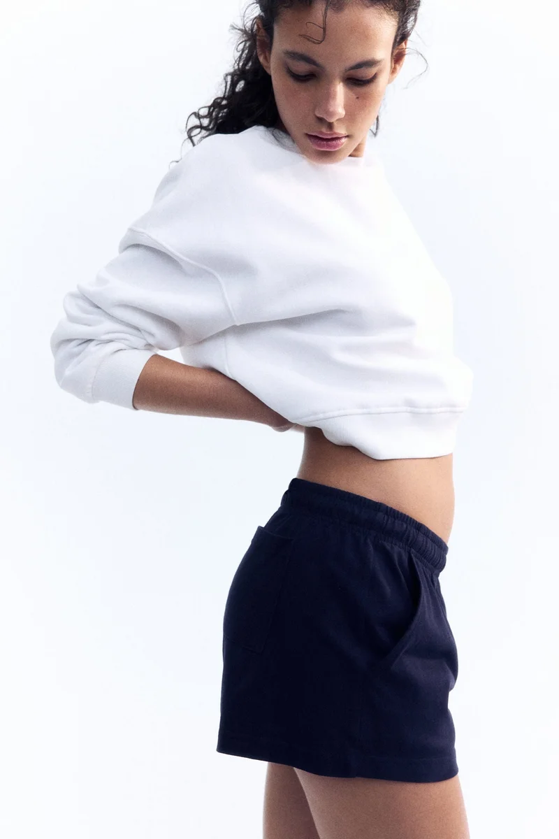 اتش اند ام شورت قطني سهل الارتداء