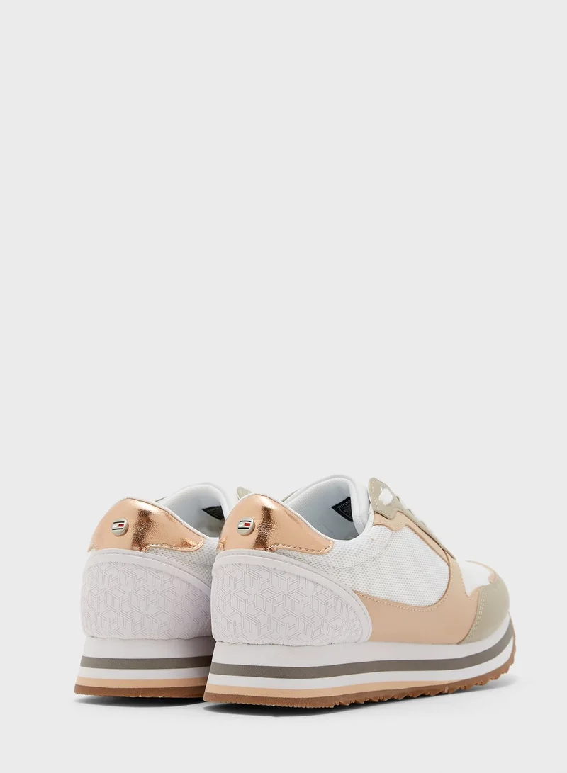 TOMMY HILFIGER Feminine Tommy Monogram Sneaker - ABR