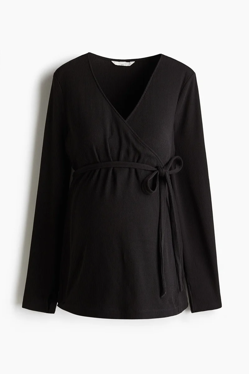 اتش اند ام بلوزة مرنة بتصميم ملفوف من تشكيلة ماما