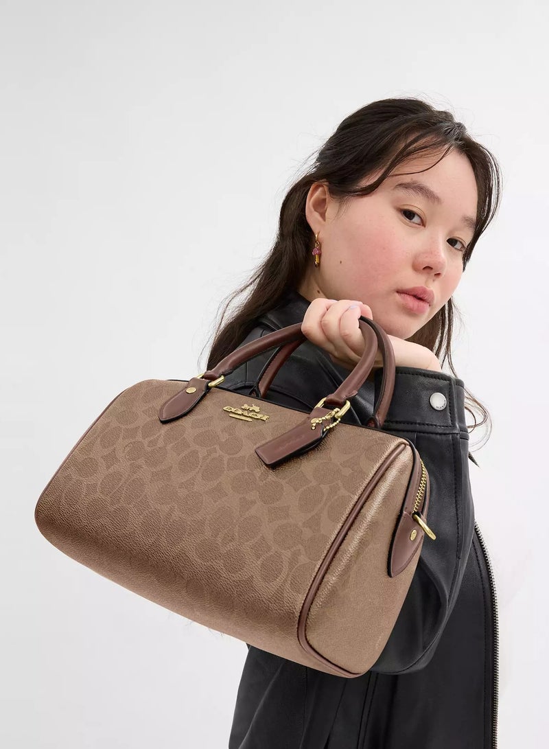 كوتش اوت ليت حقيبة كوتش روان ساتشل من قماش سيجنيتشر، حقيبة توت نسائية، حقيبة كتف نسائية، حقيبة يد نسائية، حقيبة سفر نسائية، بنية اللون - Image 5