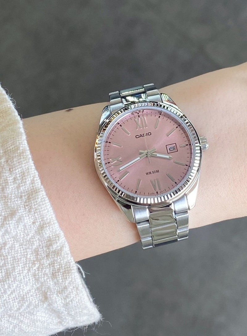 كاسيو ساعة كاسيو ستاندرد أنالوج ستانلس ستيل مينا وردية كوارتز LTP-1302DD-4A1 - Image 3