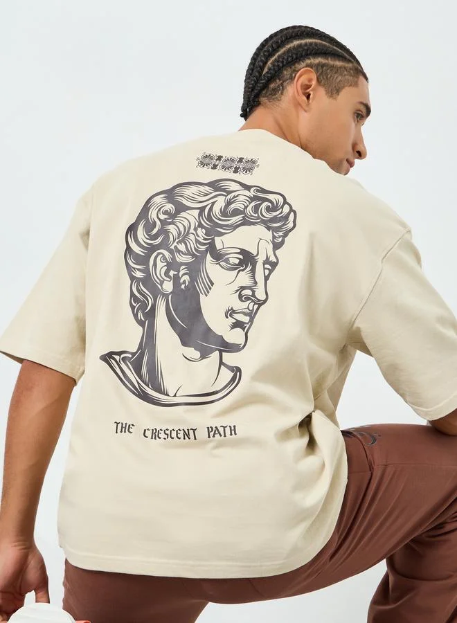 ستايلي تيشيرت واسع مطبع بطبعة جرافيك