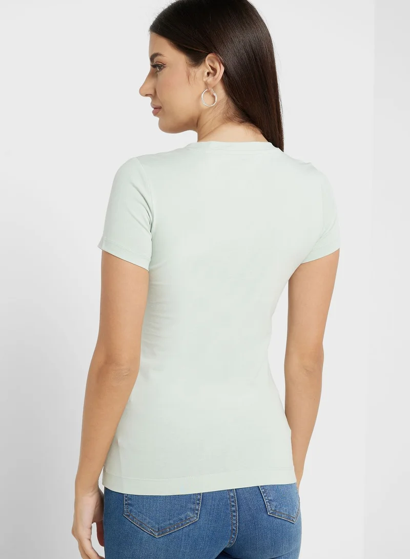 GUESS Graphic Crew Neck T-Shirt