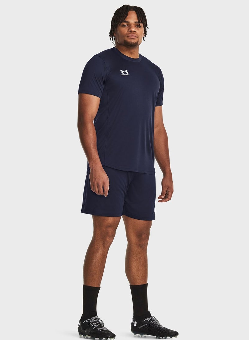 اندر ارمر شورت محبوك مزين بشعار الماركة - Image 4