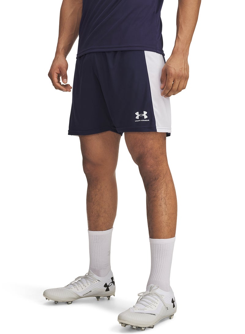 اندر ارمر شورت محبوك مزين بشعار الماركة - Image 1