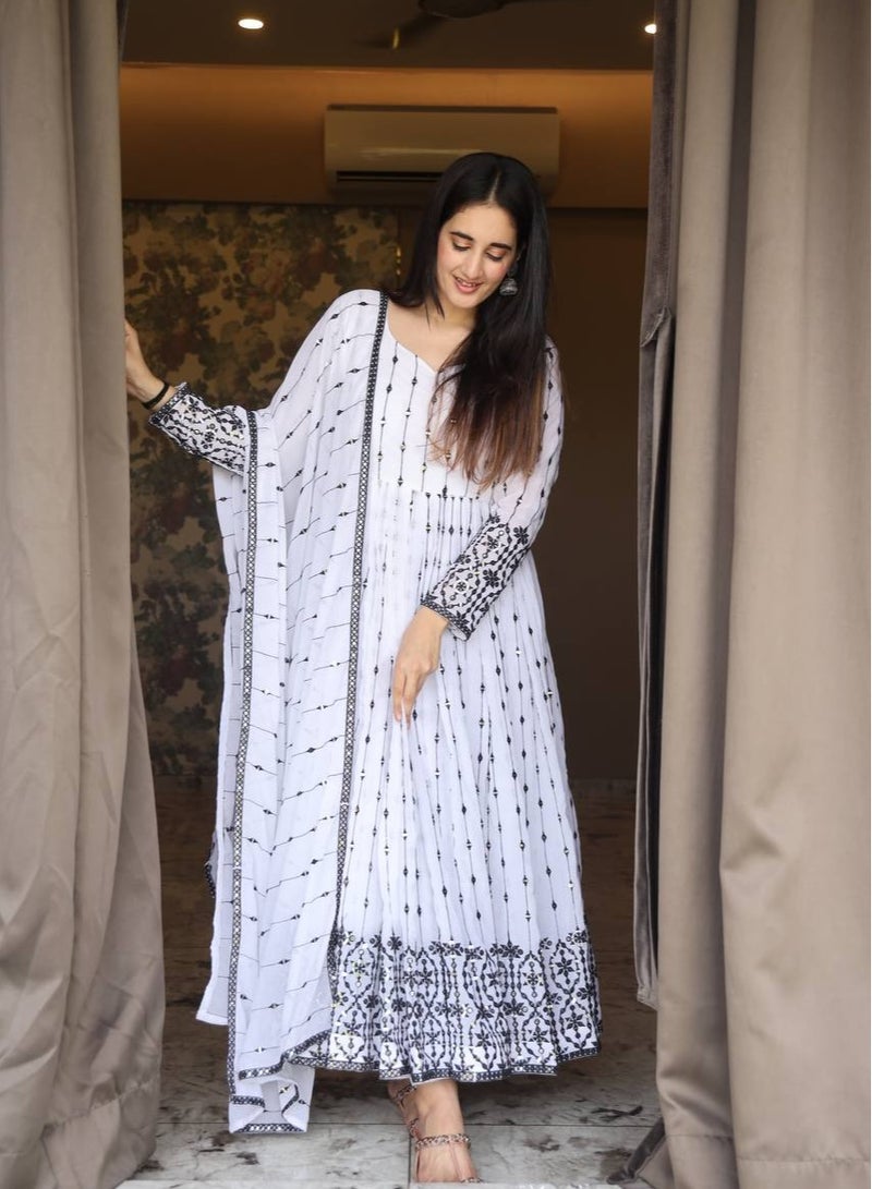 PREMIUM READYMADE WHITE ANARKALI SUIT SET [3 PIS]  - Image 2