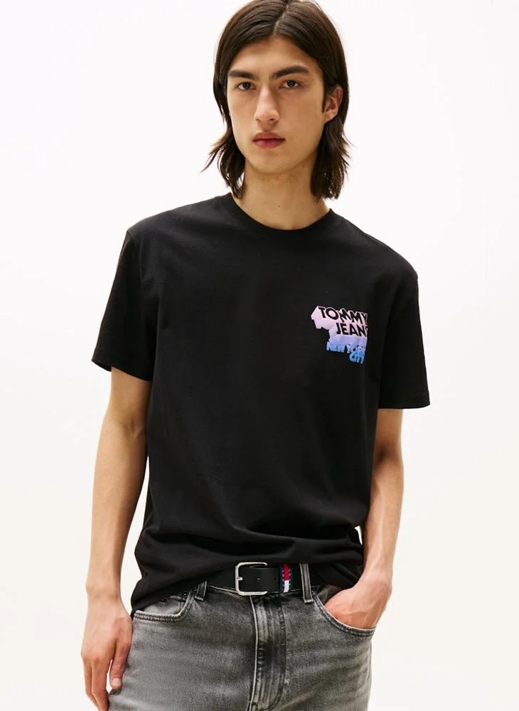 TOMMY JEANS Regular Fit Short Sleeve T-Shirt