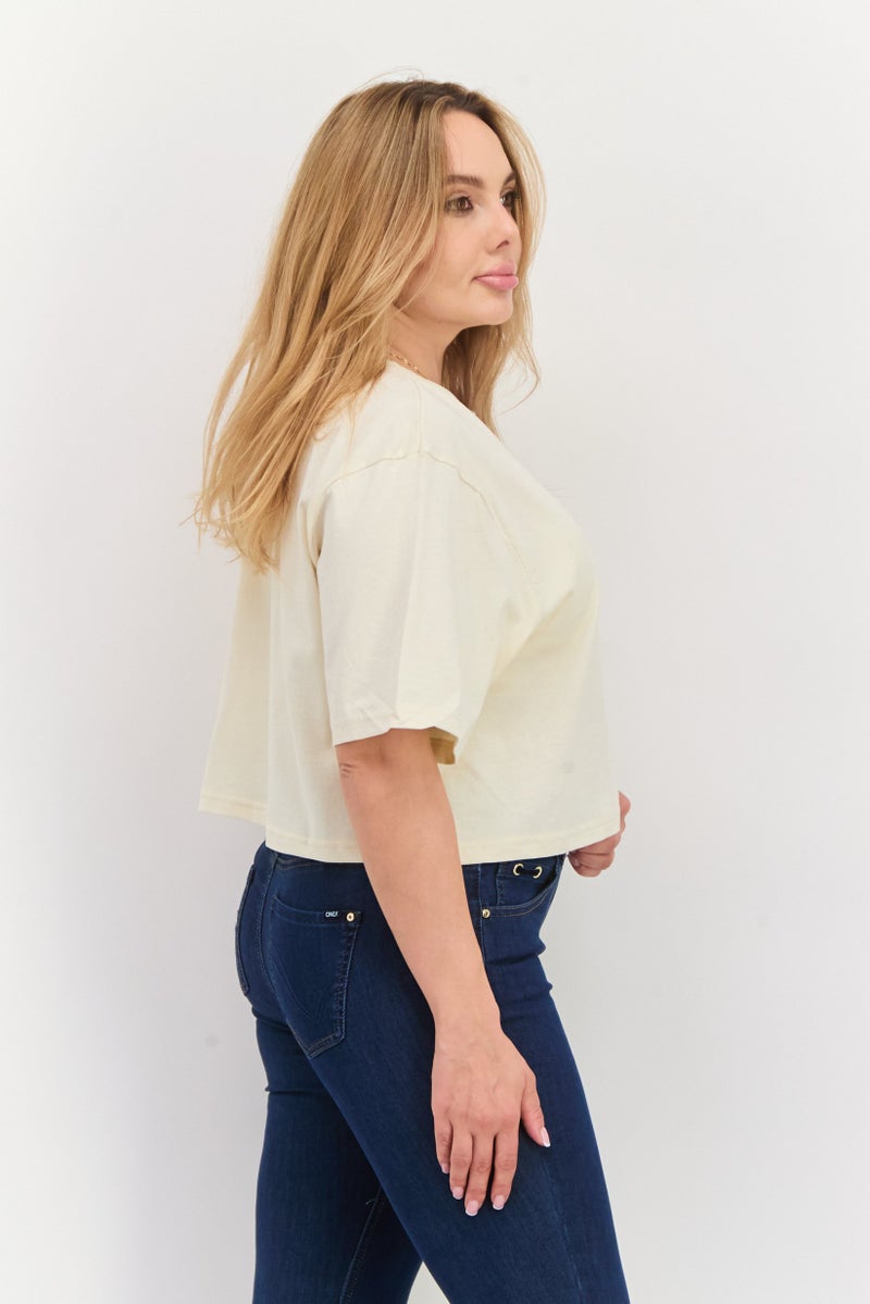 Ellesse تي شيرت رياضي نسائي قصير الأكمام في الهواء الطلق، أبيض مائل إلى البيج - Image 4