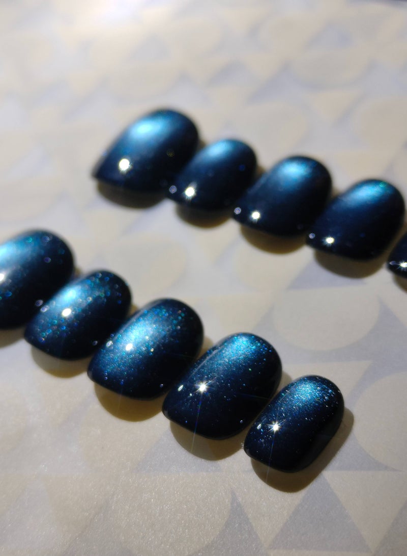 LauraTheBeauty 10 Pcs Rhinestone Nail Art False Nails Short Square Fake Nails Press on Nails with Wearing Tools - Image 4