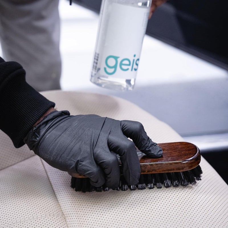 Geist. Rapid Cleaner for Leather & Vinyl - 500ml Cleaner with Brush and Cloth - Image 5