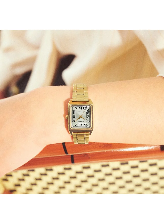 CASIO Women's Stainless Steel Analog Watch LTP-V007G-9BUDF - 22 mm