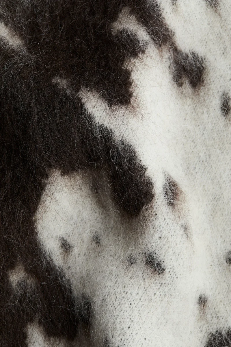 اتش اند ام كنزة من مزيج الموهير بقبة مرتفعة