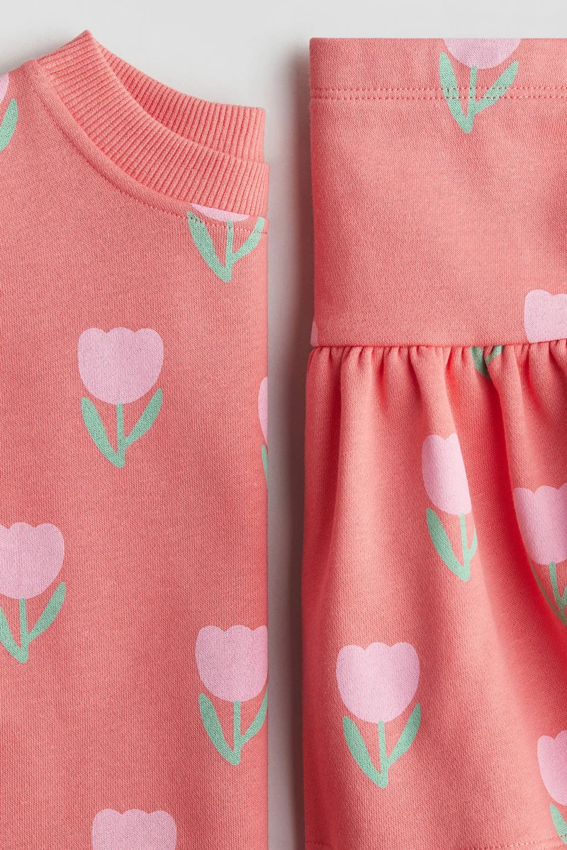 اتش اند ام طقم سويت شيرت وتنورة - عبوة من قطعتين