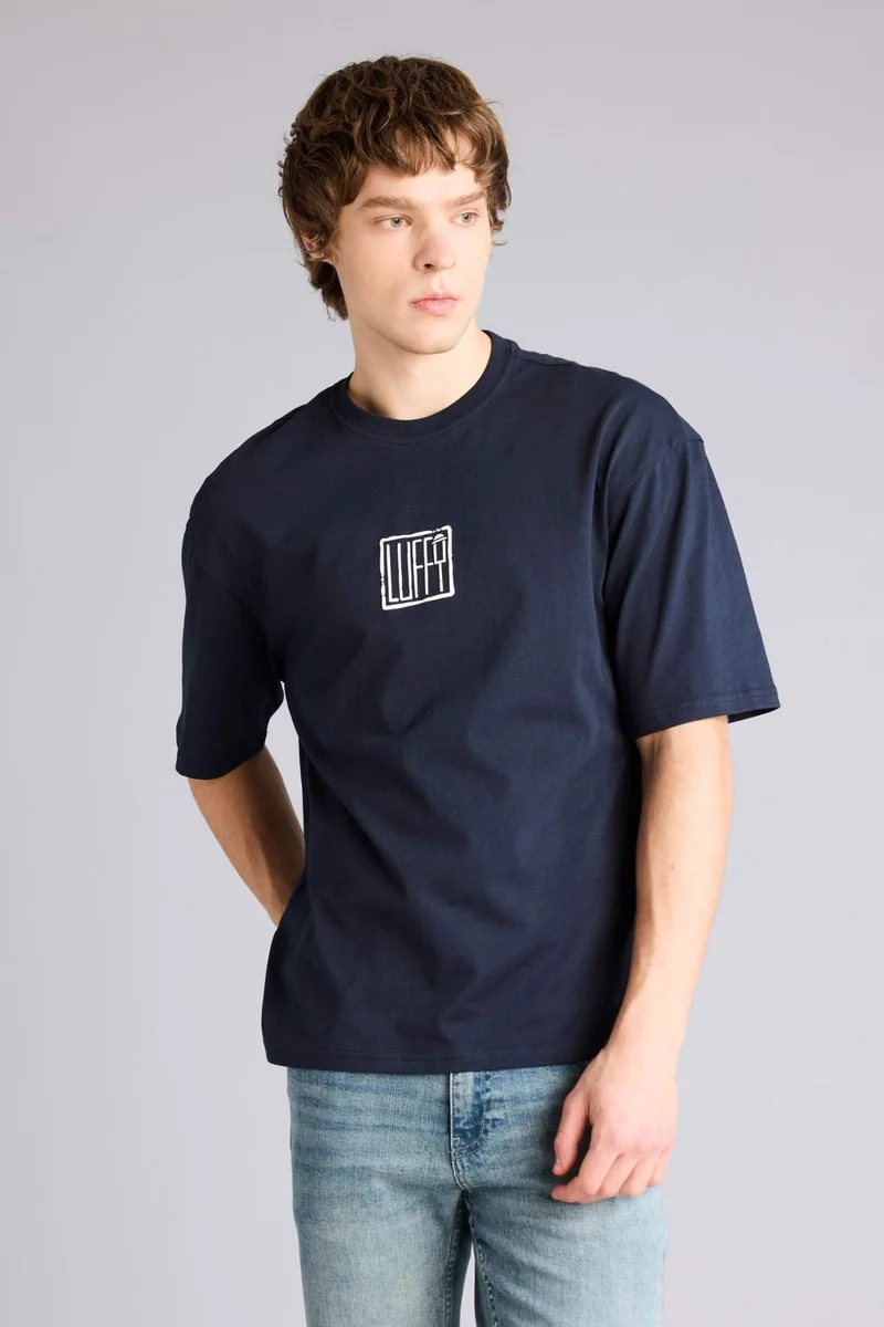 ديفاكتو Boxy Fit One Piece Print T-Shirt