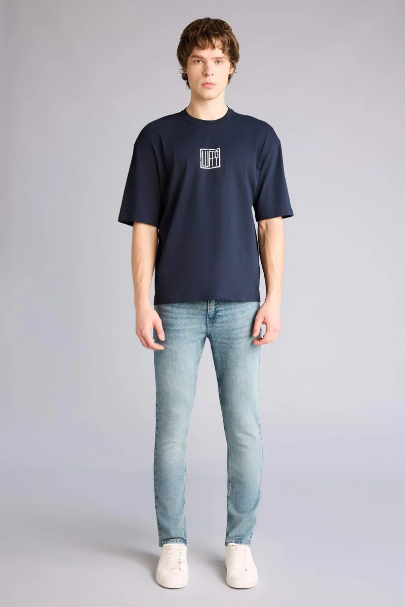 ديفاكتو Boxy Fit One Piece Print T-Shirt