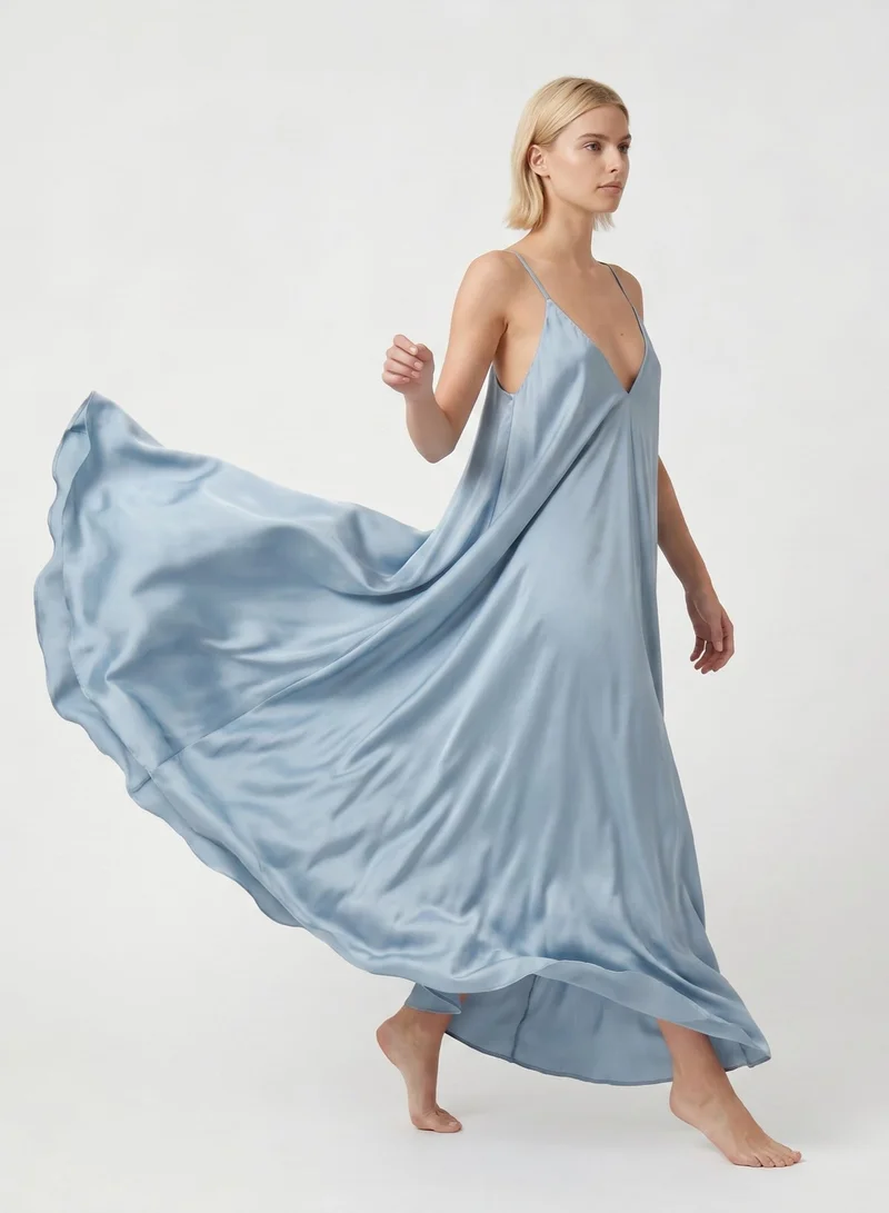 جانارا جونز Sky Blue Maxi Mariella Satin Dress