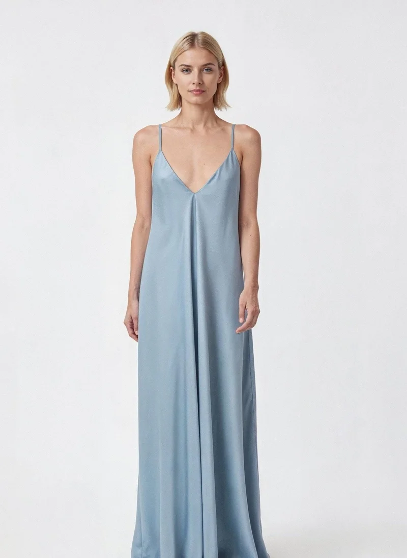 جانارا جونز Sky Blue Maxi Mariella Satin Dress