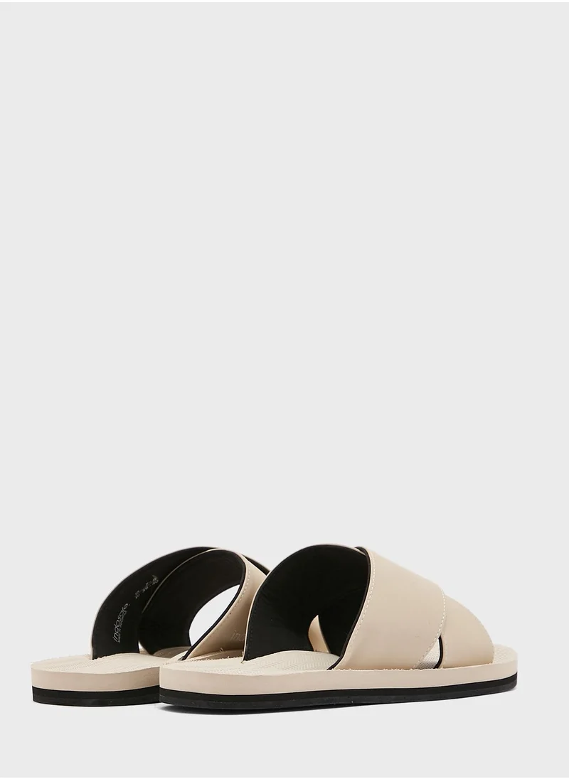 indosole Casual Cross Strap Sandals