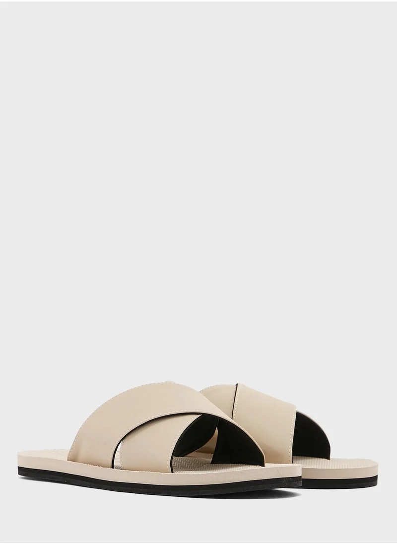 indosole Casual Cross Strap Sandals