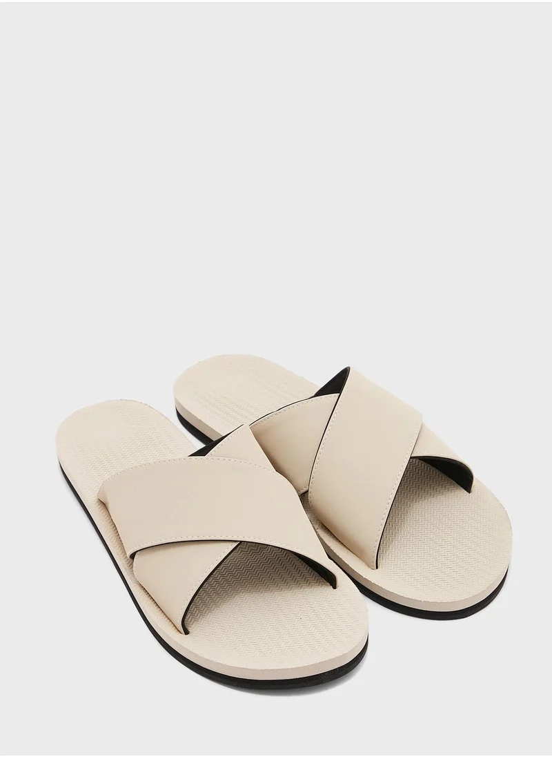 indosole Casual Cross Strap Sandals