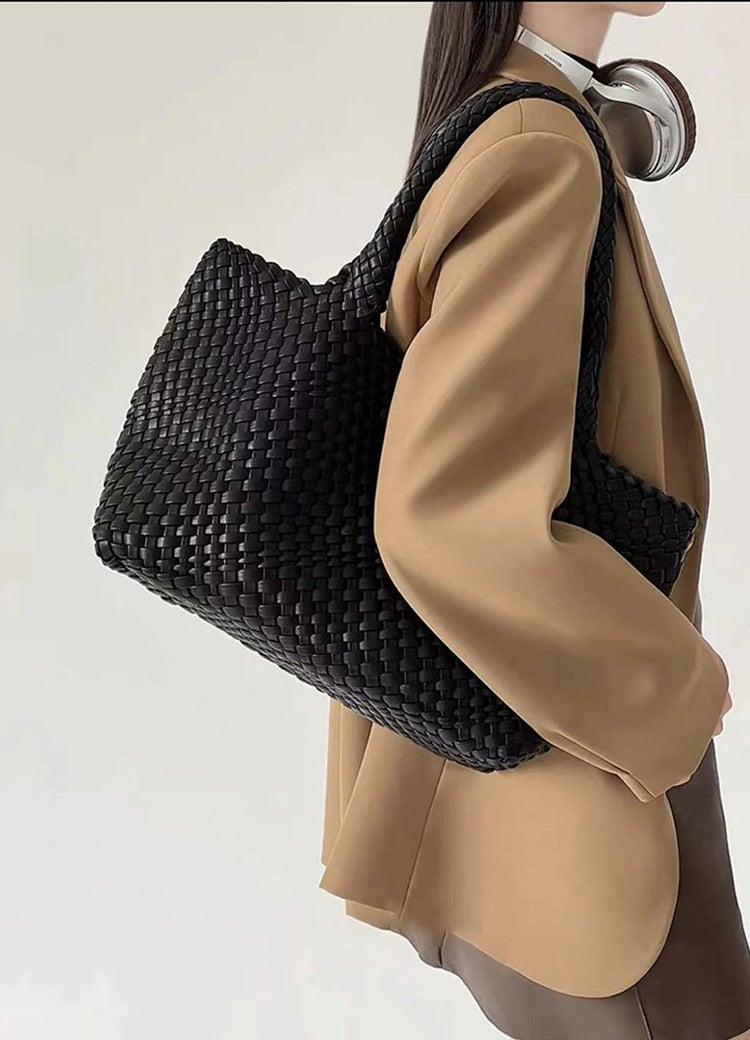 High-Class Large-Capacity Hand-Woven Bag Tote Bag One-Shoulder Bucket Bag Vegetable Basket Bag Tide - Image 1