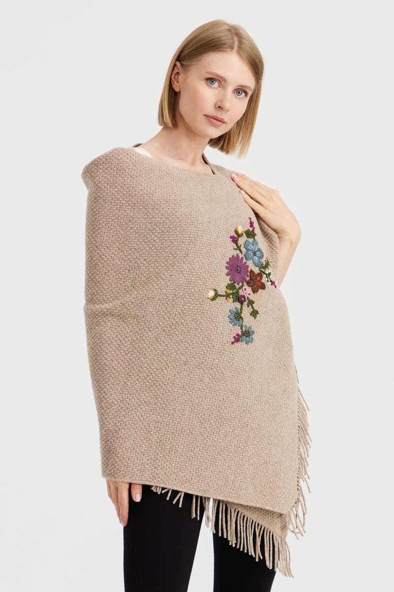 ديسين تريكو Pattern Knitwear Women's Knitwear Rice Knitting Embroidered Wool Shawl K.beige