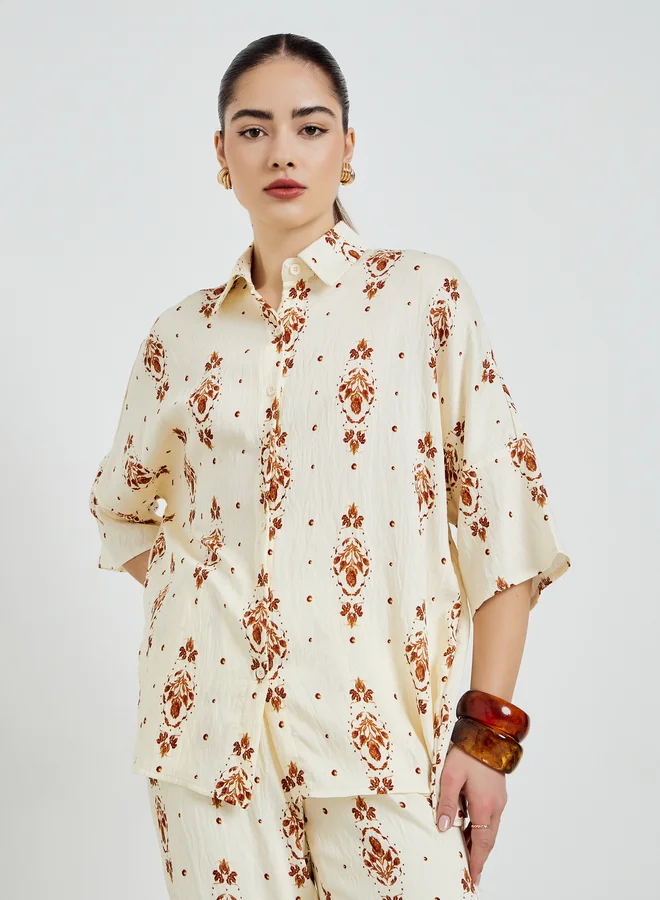 ستايلي طقم منسق من بنطال وقميص مطبوع