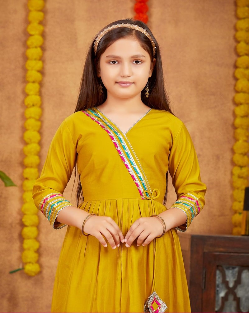 aarikka Aarika Girls Ethnic Wear Yellow Colour Solid With Gota Lace Work Silk Kurti Patiala Set-(10-15 Years)-(PT-K-829-YELLOW-38) - Image 5