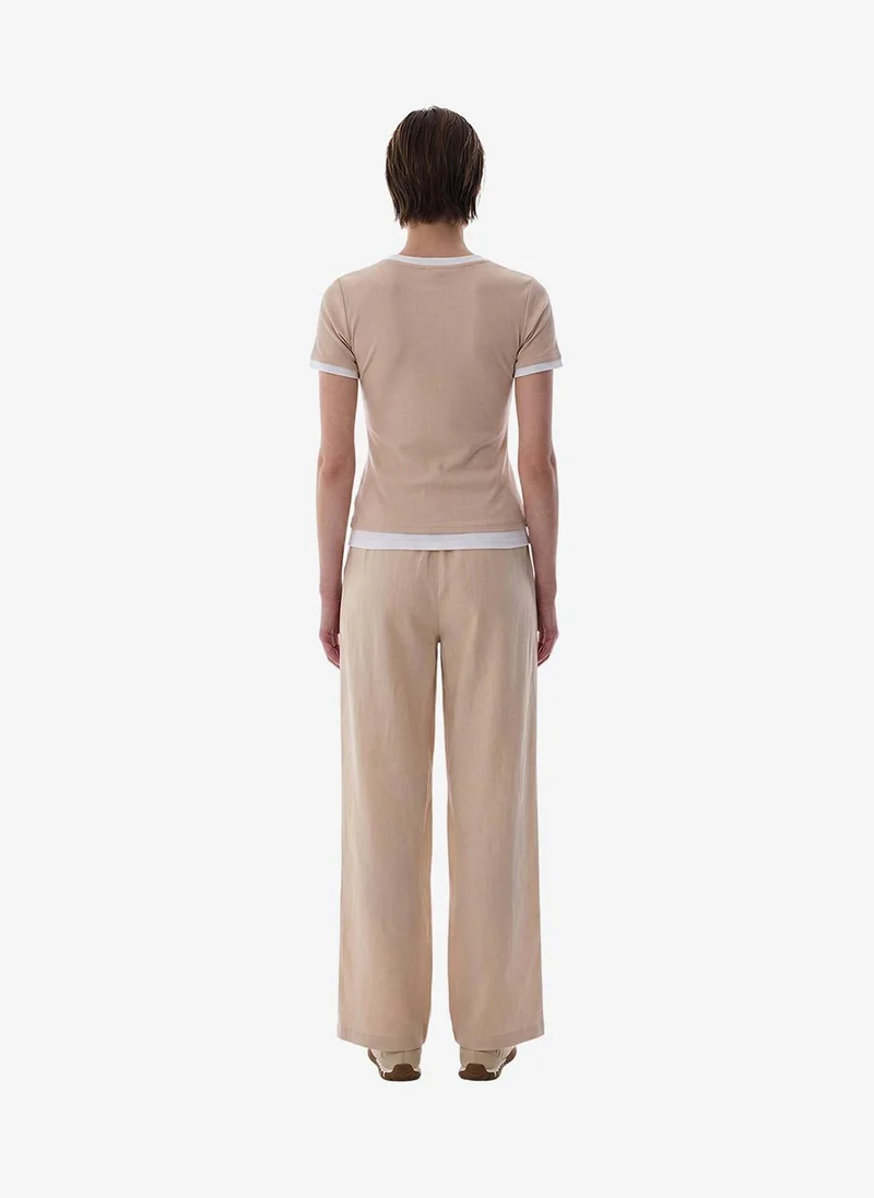 بنتي Women Basic Layer Short Sleeve T-Shirt Pastel Beige