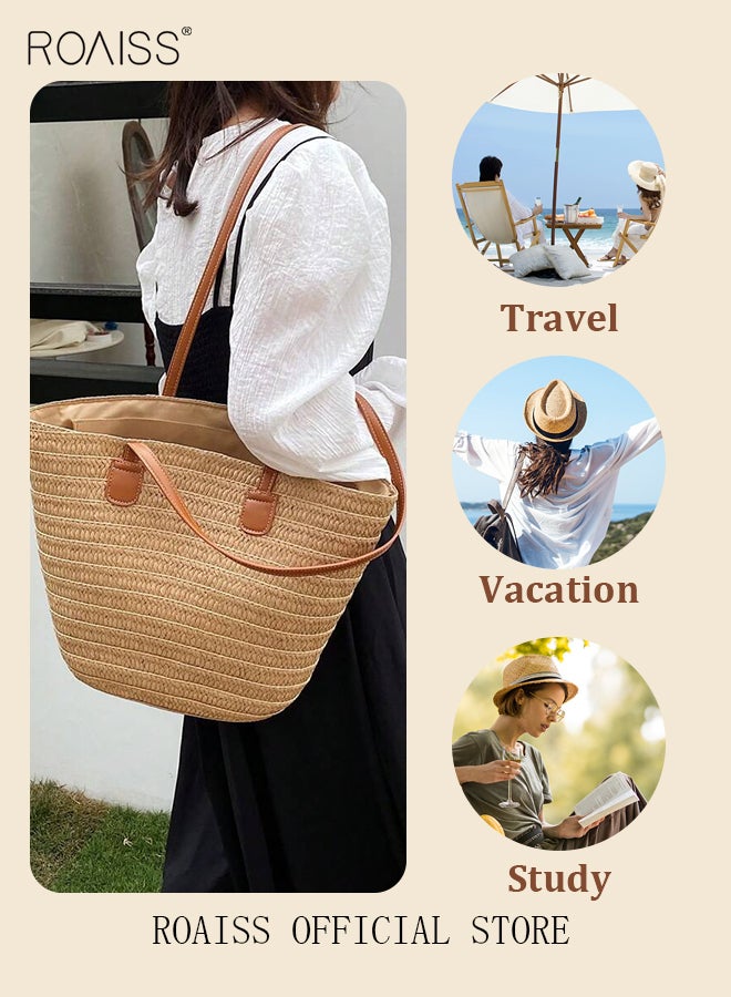 حقيبة كتف نسائية محبوكة من القش الرطب مناسبة للاستخدام في فصل الصيف والسفر ومزودة بحزام عابر للجسم وتتميز بالأناقة والطابع الكلاسيكي ومناسبة للاستخدام اليومي وتحتوي على سحاب لإغلاق الحقيبة