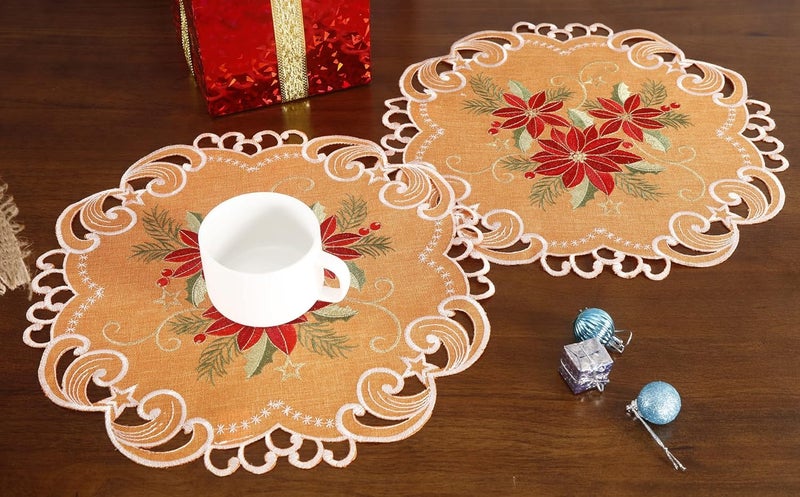 GRANDDECO طقم مفارش طاولة GRANDDECO لعيد الميلاد من 4 قطع دائرية 14 بوصة قابلة للغسل مزينة بنقوش بونسيتيا حمراء لمناسبات عيد الميلاد في المنزل والمطبخ باللون البرتقالي - Image 4