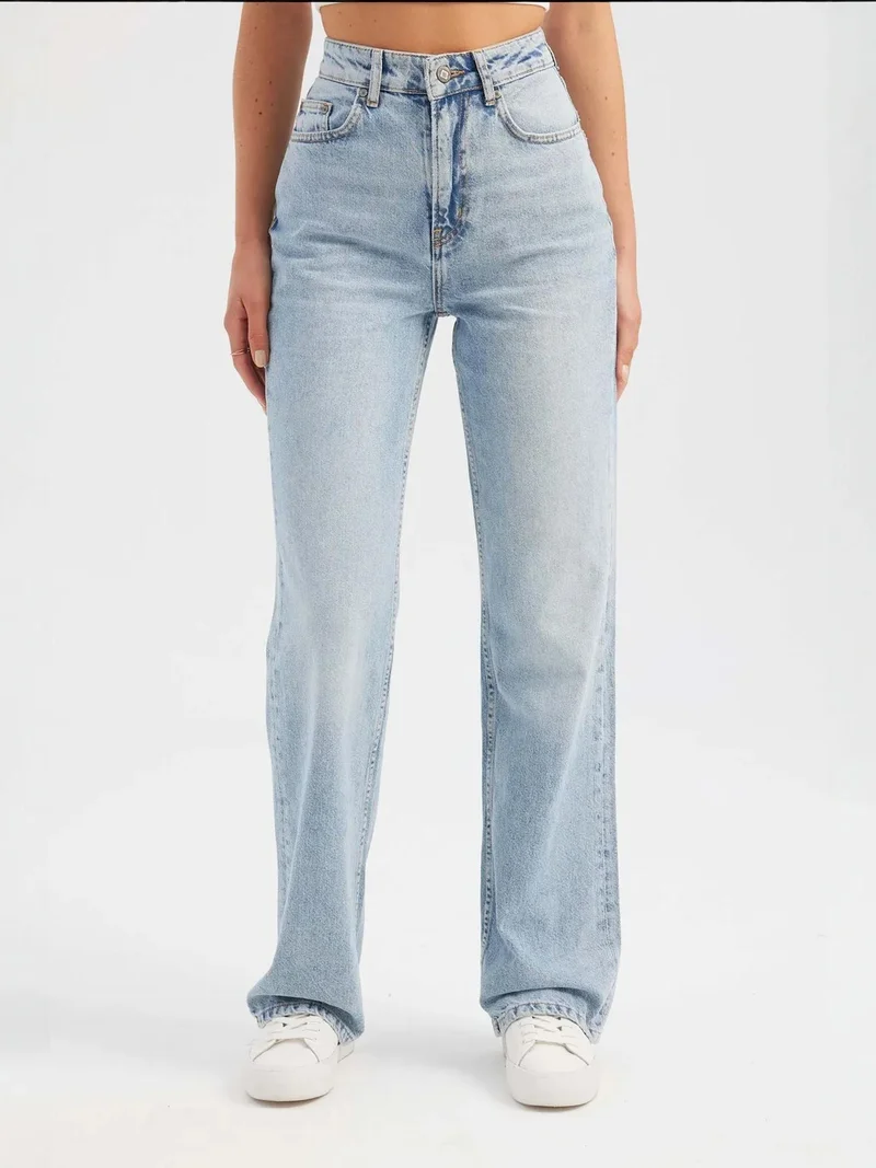 زوبعة جينز بخصر عالٍ وساق مستقيمة