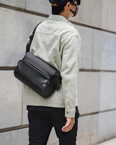 Tomtoc حقيبة سلاينغ tomtoc بسعة 7 لتر لجهاز iPad Pro مقاس 11 بوصة M5(2025)/M4/M2/M1، iPad Air مقاس 11 بوصة M3/M2، iPad مقاس 11 بوصة A16، حقيبة كتف مقاومة للماء للرجال والنساء، حقيبة صدر غير رسمية للاستخدام اليومي للسفر، العمل، الصالة الرياضية، الرياضة. - Image 2