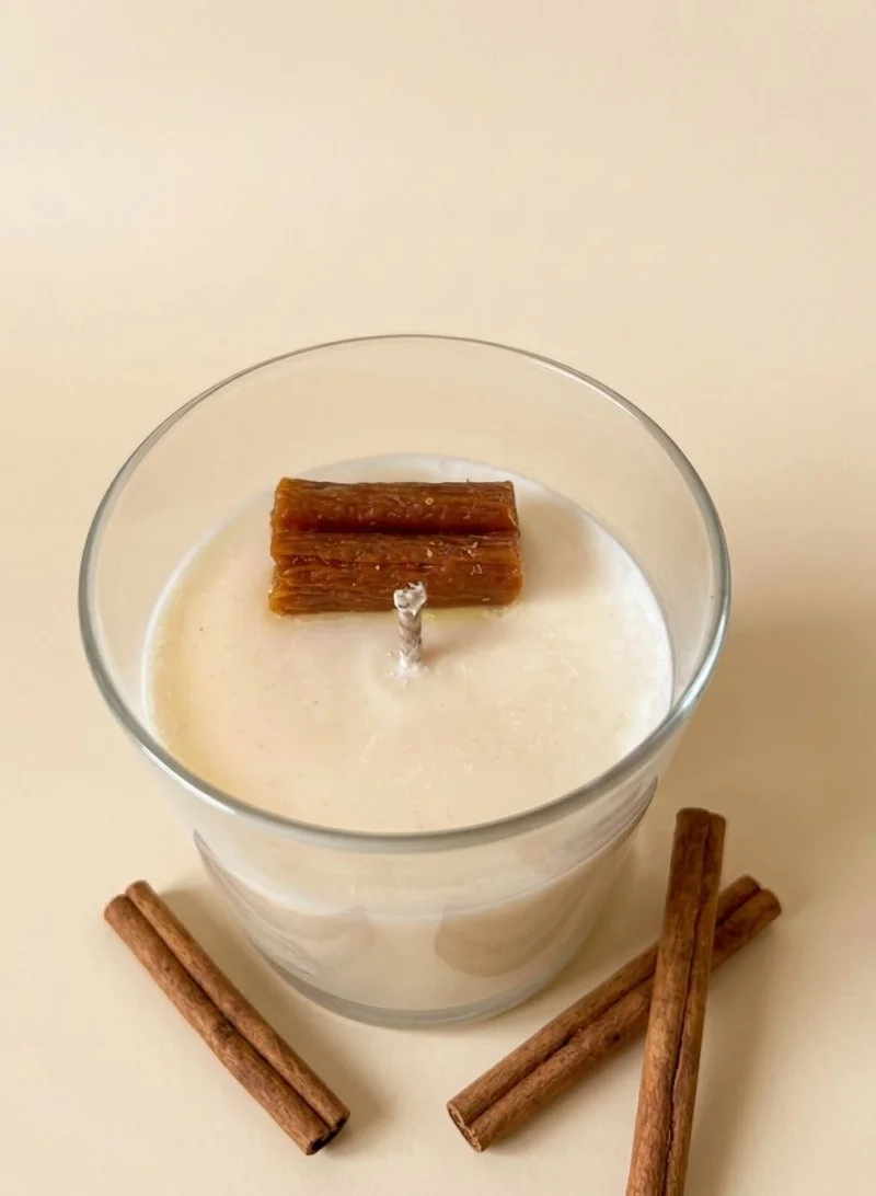 Florence Cinnamon Rolls Scented Candle, Handmade Soy Wax Candle for Home Decor, Warm Spiced Fragrance, Cozy Decorative Gift Candle (280gm, White)