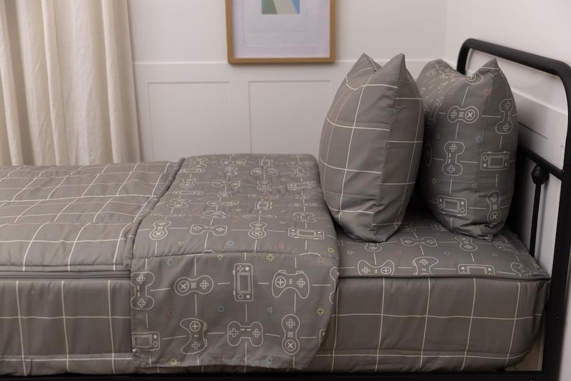 Beddy's Video Game Themed Durable Zipper Bedding for Kids, Bed in a Bag, Gray Comforter & Sheets with Gaming Controller Design for Gamers, Includes Pillowcase & Pillow Sham, Easy to Make & Wash - Image 2