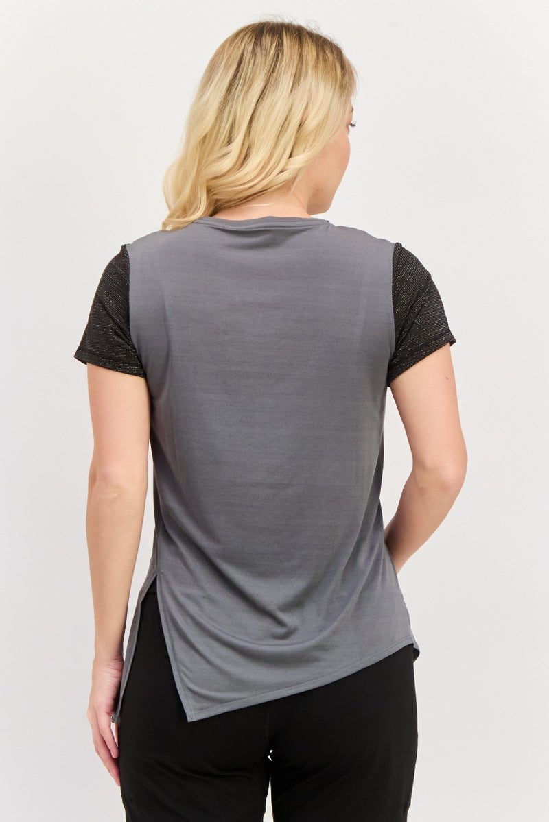 PUMA تي شيرت جري نسائي بقصة عادية بأكمام قصيرة، رمادي - Image 3