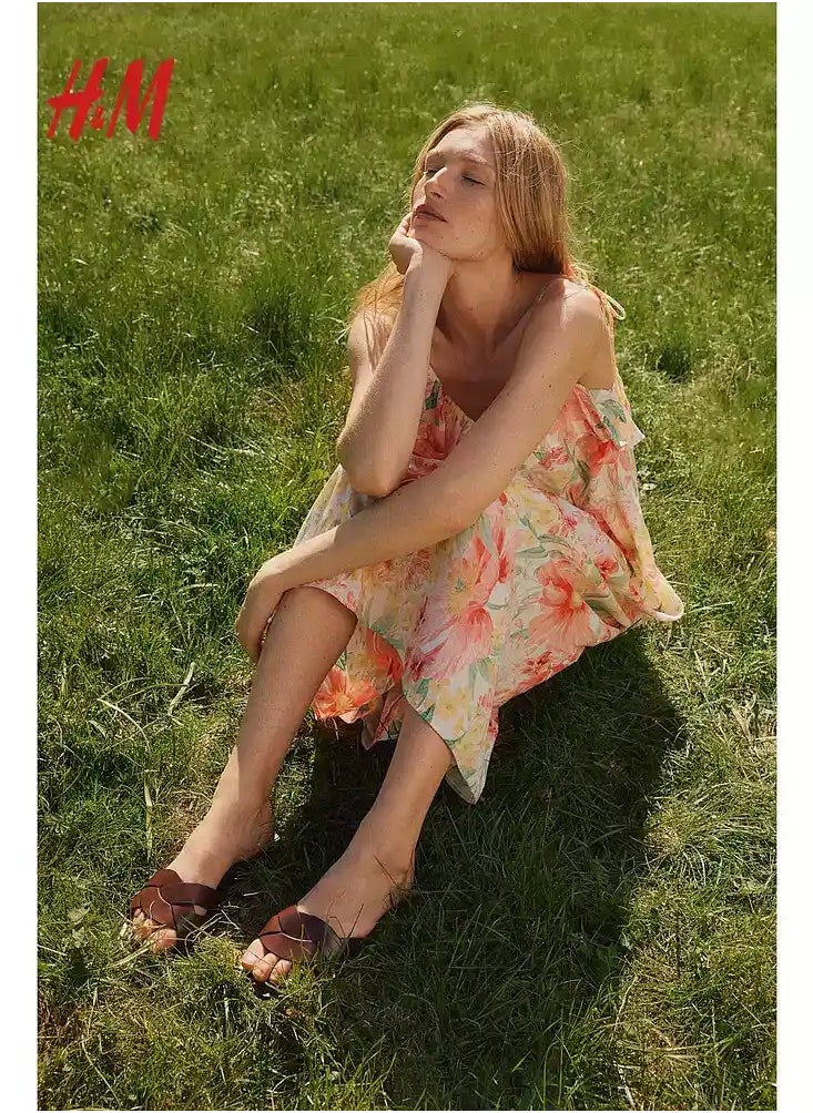 H and M - HM Women's New Loose Lightweight Comfortable And Fashionable Dress - Image 1