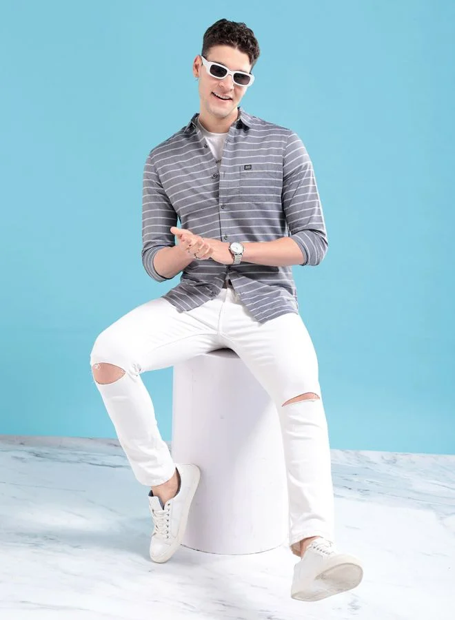شركة المرآب الهندية Men Slim Fit Striped Full Sleeves Cutaway Collar Casual Shirt