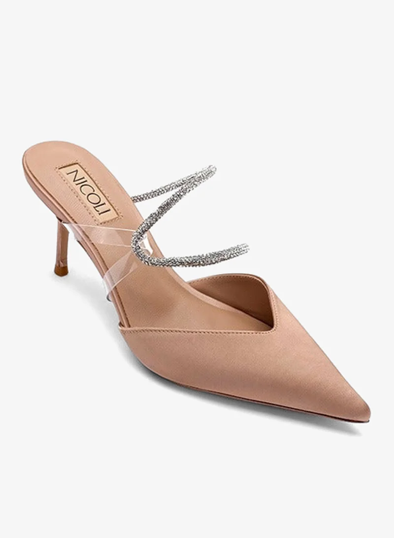 نيكولي سيستين