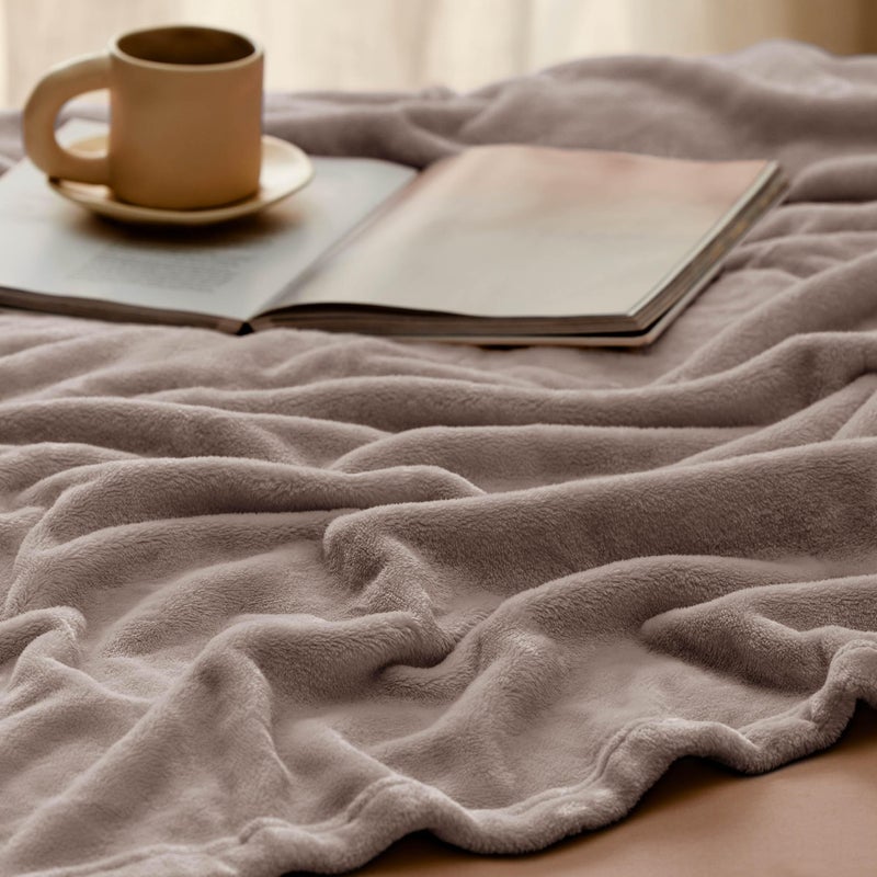 Bedsure GentleSoft Fleece Throw Blanket for Couch Mocha Brown - Lightweight Plush Fuzzy Cozy Soft Blankets and Throws for Sofa, 50x60 inches - Image 5