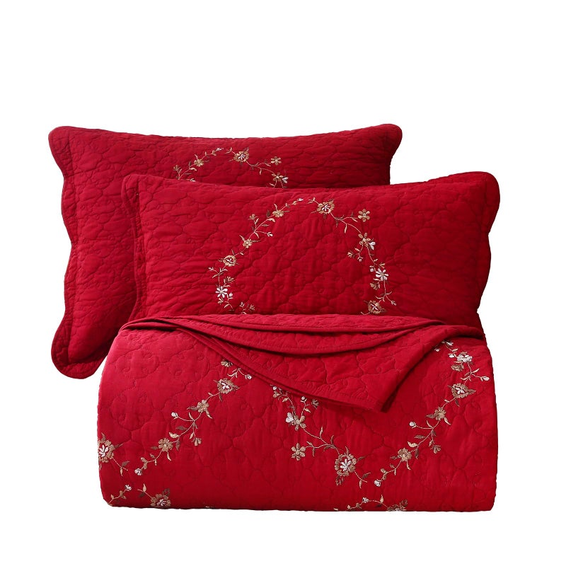 vctops 3-Piece Christmas Red Floral Embroidered Bedspread Coverlet Set 100% Cotton Reversible Patchwork 1 Quilt and 2 Pillow Shams Full/Queen, Red - Image 1