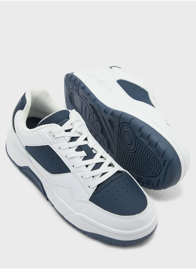 سفنتي فايف Spanning For Seventy Five Court Sneakers