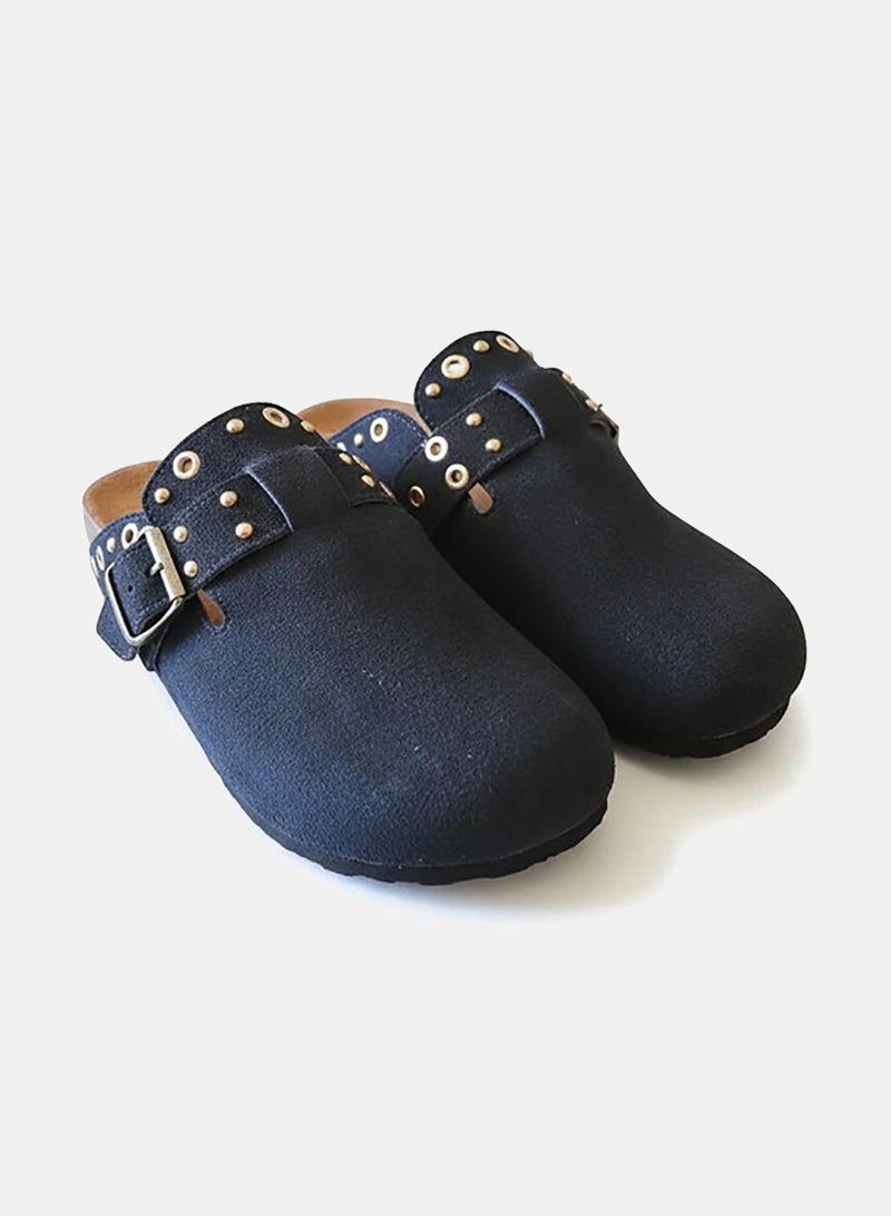 Versatile & Casual Comfort Clogs