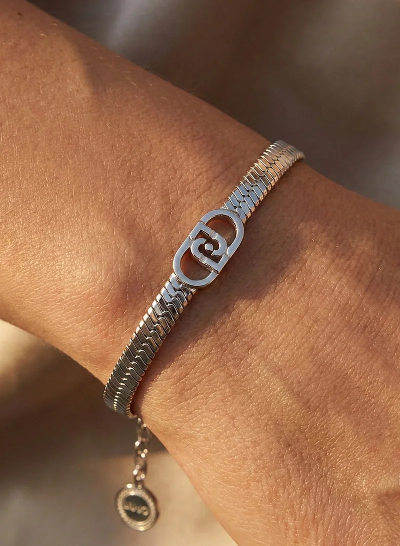 ليو جو سوار لي جو إيسنس فضي