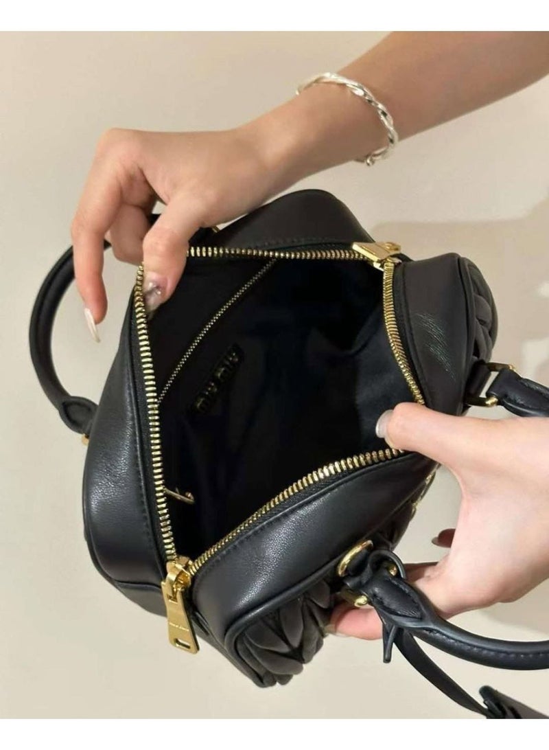 مياو مياو شنطه يد حريمى كلاسيكى ويد قابله للتعديل - Image 3