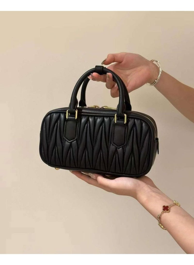 مياو مياو شنطه يد حريمى كلاسيكى ويد قابله للتعديل - Image 2