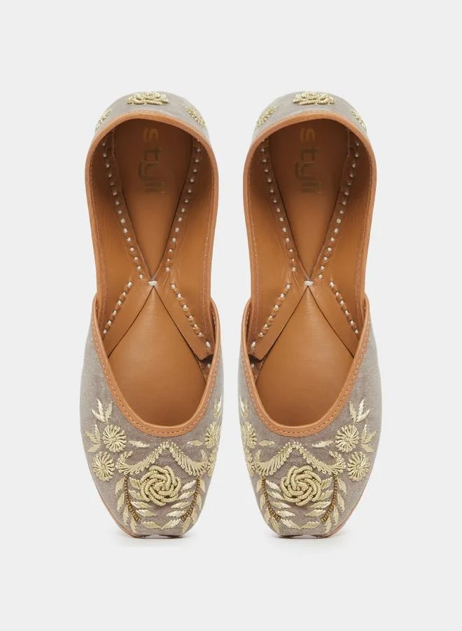 Styli Ethnic Embellished Flat Shoes