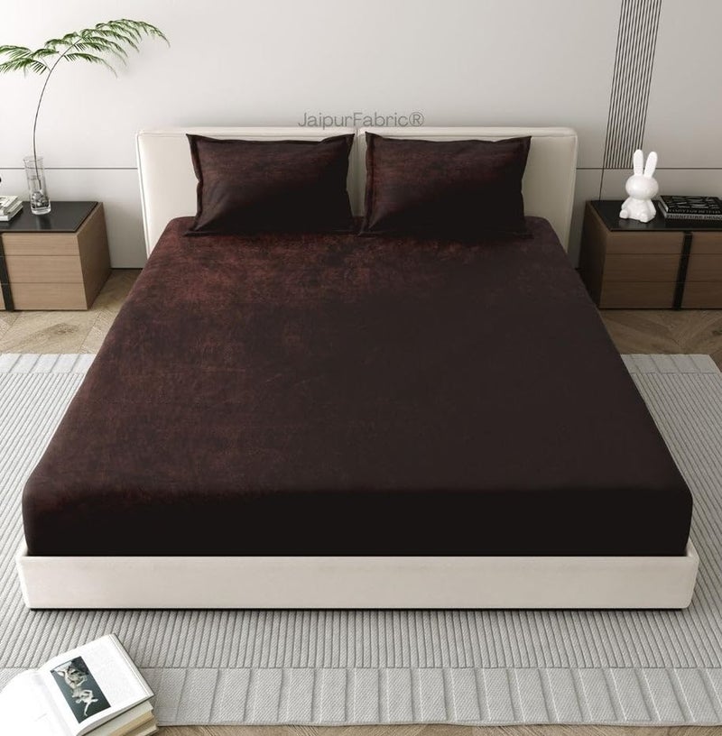 JaipurFabric Jaipur Fabric 200 GSM Velvet Warm King Size Bedsheet for Double Bed with Two Pillow Covers 400 TC Super Soft Solid Bedsheet 108 x 108 InchHickory Brown - Image 3